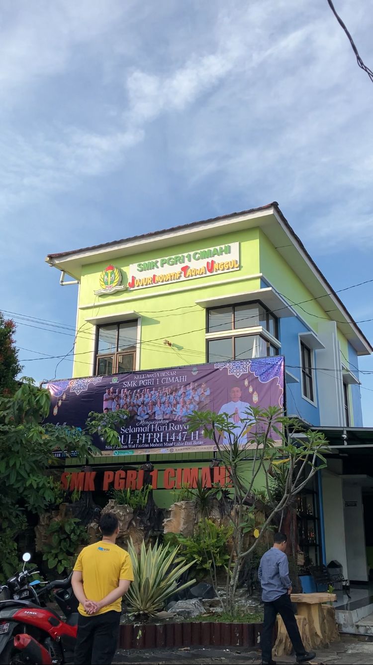 Gerbang sekolah